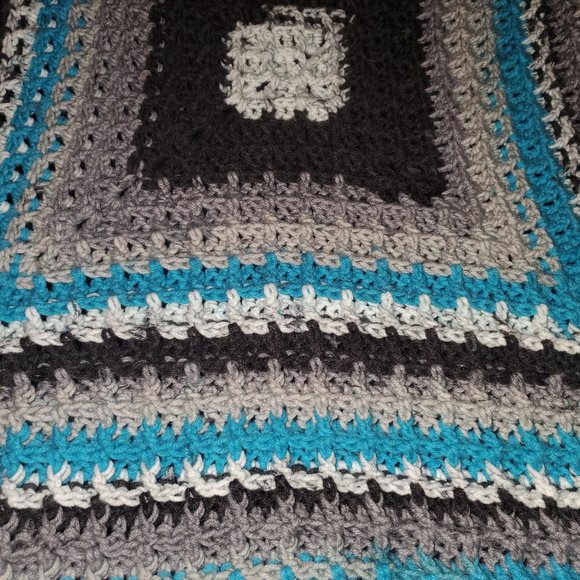 🌻HP🌻Handmade Crochet Baby Blanket & Hat Set - Picture 7 of 7